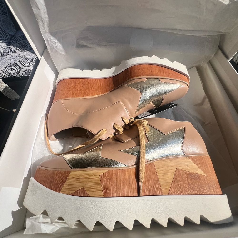 Stella McCartney Platform Shoes - Beige and Metallic